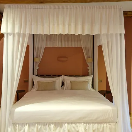 The Three Sisters Hotel 4*