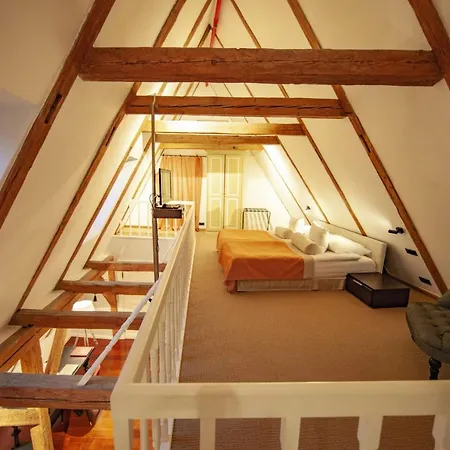 The Three Sisters 4* Tallinn