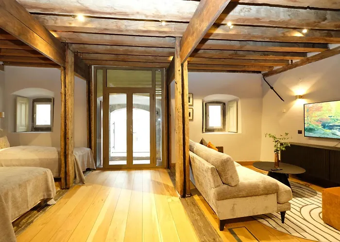 Szálloda The Three Sisters 4*