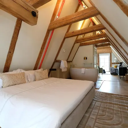 The Three Sisters Hotel