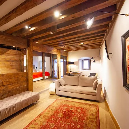 The Three Sisters 4* Tallinn